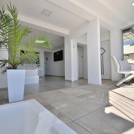 Ferienhaus House Luxury *