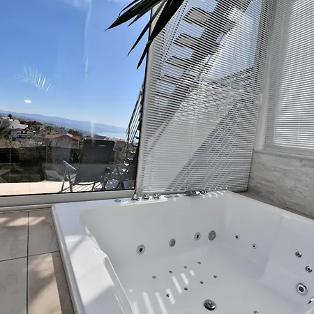 House Luxury *