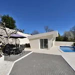 House Luxury *
