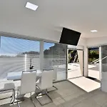Vakantiehuis House Luxury *