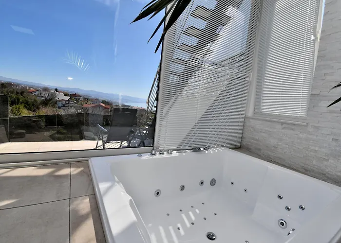 House Luxury *
