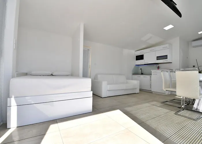 House Luxury *